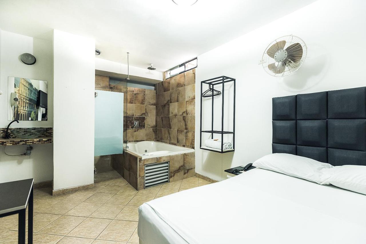Hotel Natural Medellín Kültér fotó